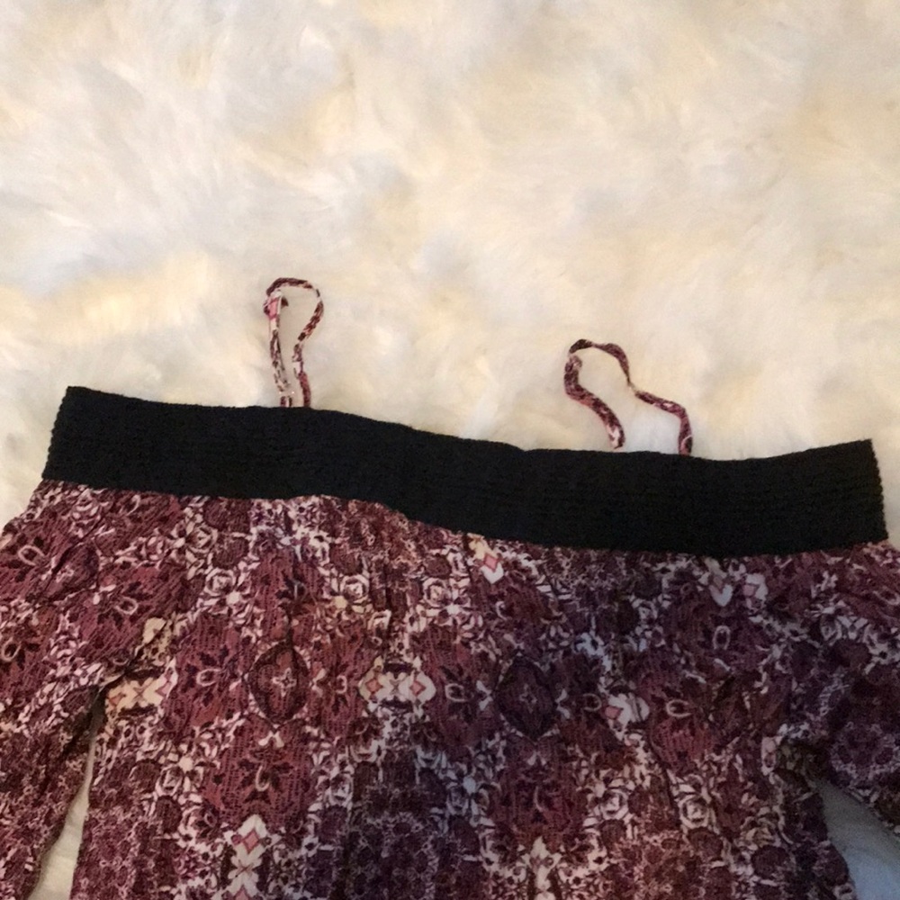 Cold shoulder blouse - Picture 2 of 6